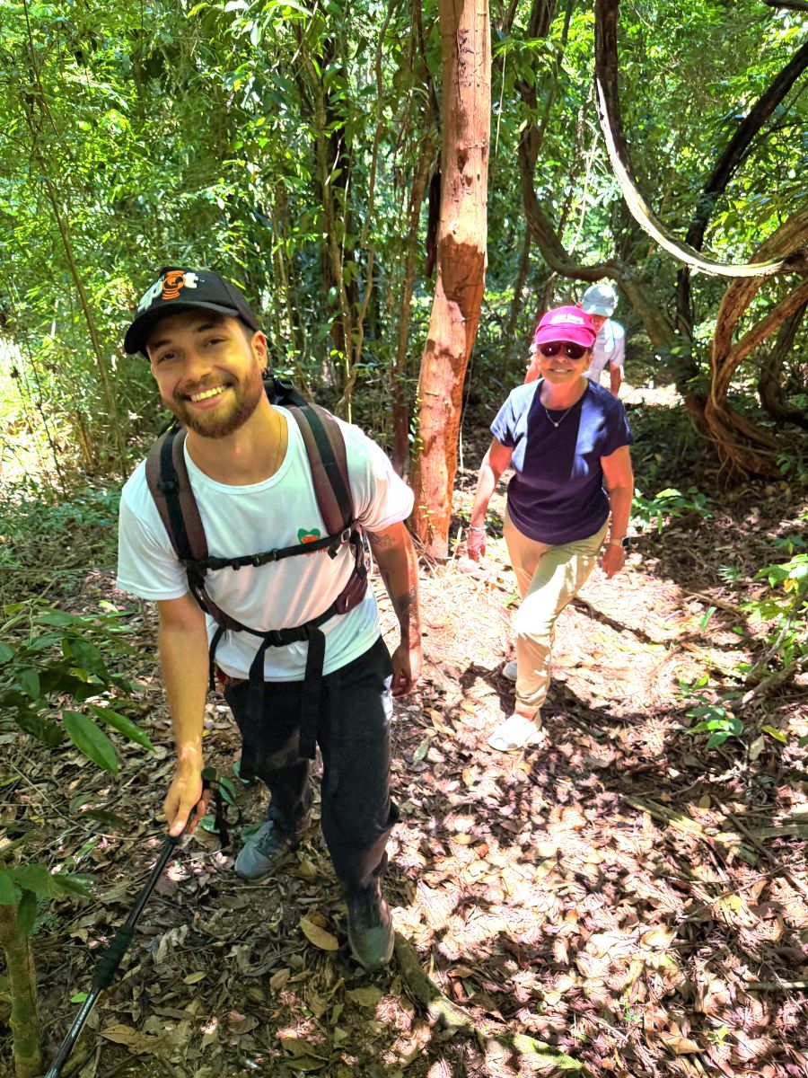 </who>Jungle Me guide Pietro Nava led us on a hike through the rainforest.